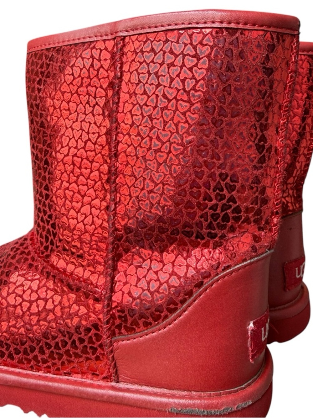 Ugg Youth Size 3 Classic II Gel Red Hearts Short Mid Boots Plush - Picture 5 of 16